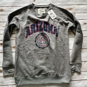 Arizona Wildcats Sweatshirt • Medium